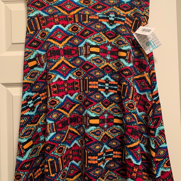 LuLaRoe Dresses & Skirts - LuLaRoe Azure skirt Aztec print 2X